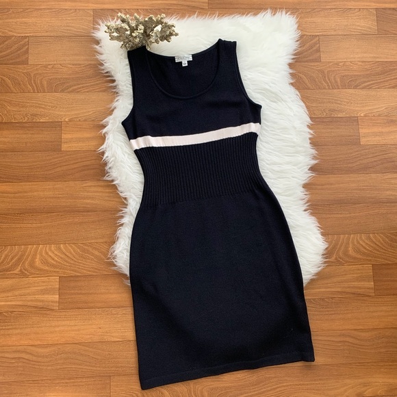 St. John Sport Santana Knit Dress - Picture 5 of 8